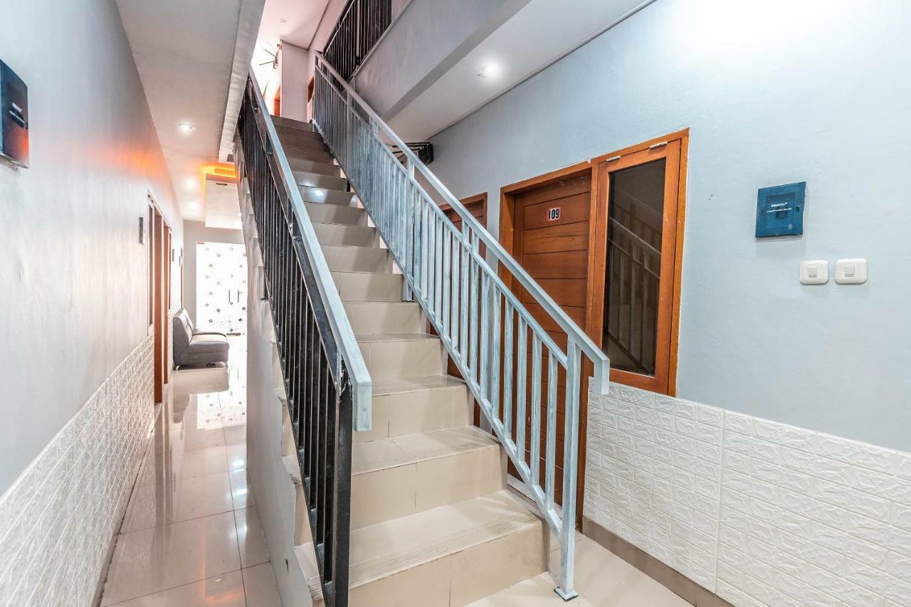 Oyo 1070 Kuningan Hotel Jakarta